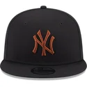 sapkak-lapos-fekete-snapback-9fifty-league-essential-new-york-yankees-mlb-new-era