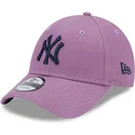 sapkak-ivelt-lila-allithato-9forty-league-essential-new-york-yankees-mlb-new-era
