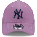 sapkak-ivelt-lila-allithato-9forty-league-essential-new-york-yankees-mlb-new-era