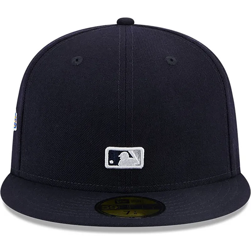 sapkak-lapos-sotetkek-illesztett-59fifty-reverse-new-york-yankees-mlb-new-era