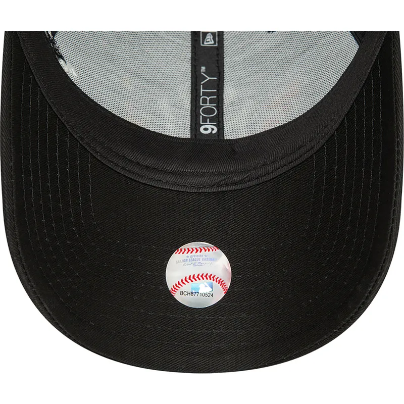 sapkak-ivelt-fekete-allithato-9forty-koi-fish-new-york-yankees-mlb-new-era