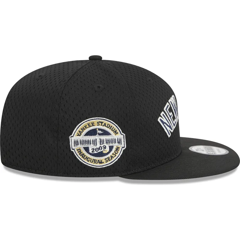 schwarze-flache-snapback-kappe-9fifty-post-up-pin-der-new-york-yankees-mlb-von-new-era
