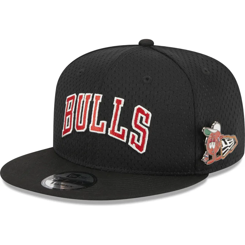 sapkak-lapos-fekete-snapback-9fifty-post-up-pin-chicago-bulls-nba-new-era