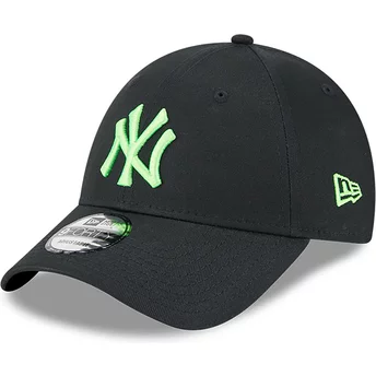 New Era Curved Brim Green Logo 9FORTY Neon New York Yankees MLB Black Adjustable Cap