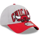 sapkak-ivelt-szurke-allithato-9twenty-tip-off-2023-chicago-bulls-nba-new-era