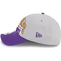 sapkak-ivelt-szurke-allithato-9twenty-tip-off-2023-los-angeles-lakers-nba-new-era