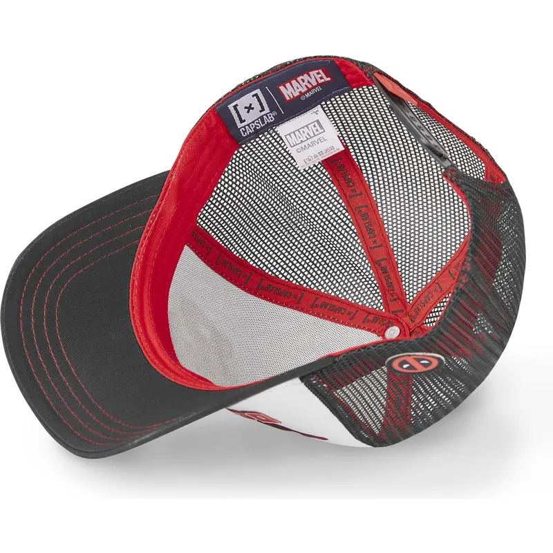 sapkak-ivelt-fekete-snapback-mar6-dea3-deadpool-marvel-comics-capslab