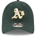 verstellbare-grune-kappe-mit-gebogenem-schirm-9twenty-core-classic-der-oakland-athletics-mlb-von-new-era