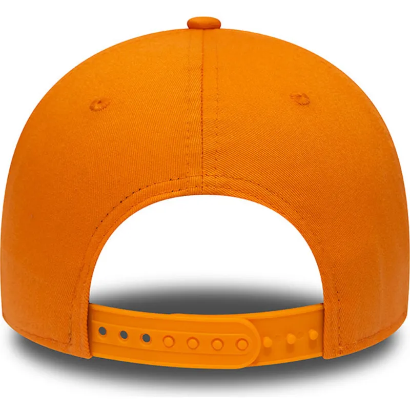 orangefarbene-gebogene-snapback-kappe-9forty-flawless-von-mclaren-racing-formula-1-von-new-era