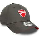 schwarze-verstellbare-curved-cap-9forty-ripstop-von-ducati-motor-motogp-von-new-era