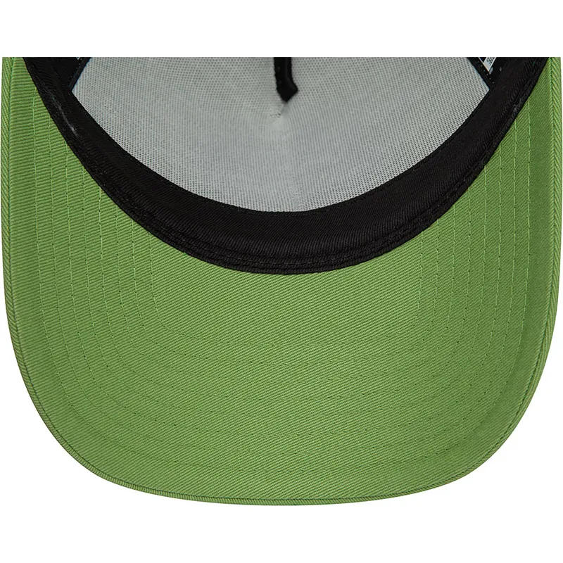 sapkak-ivelt-zold-snapback-a-frame-frame-character-tasmania-looney-tunes-new-era