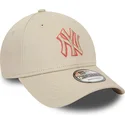 justerbar-beige-bojd-keps-9forty-team-outline-new-york-yankees-mlb-fran-new-era