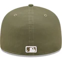 grune-angepasste-59fifty-league-essential-flat-cap-der-new-york-yankees-mlb-von-new-era