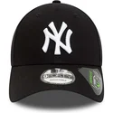 schwarze-verstellbare-curved-cap-9forty-repreve-league-essential-der-new-york-yankees-mlb-von-new-era