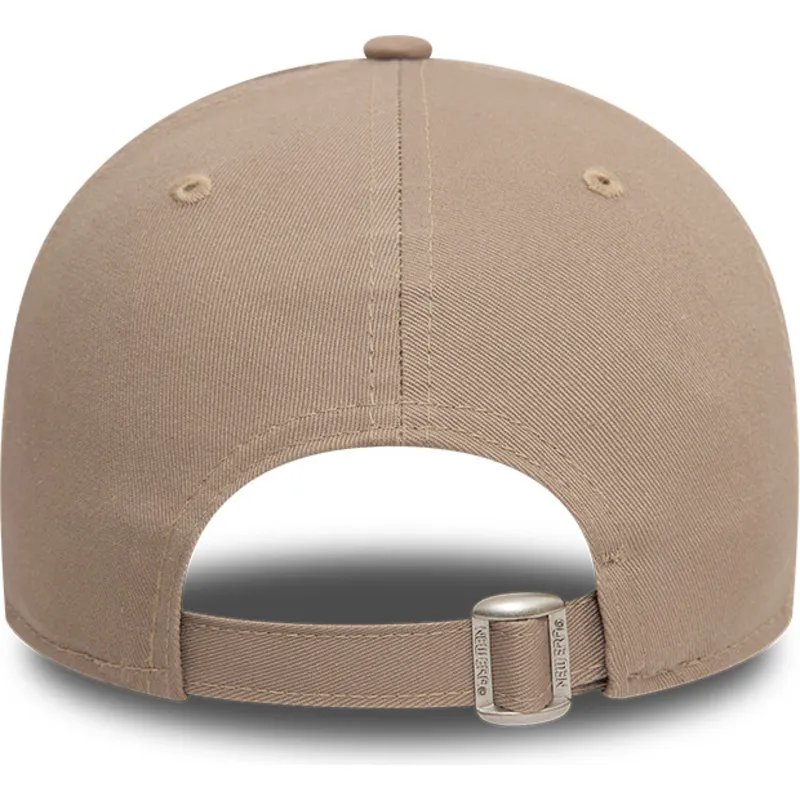 braune-verstellbare-curved-cap-9forty-league-essential-der-new-york-yankees-mlb-von-new-era