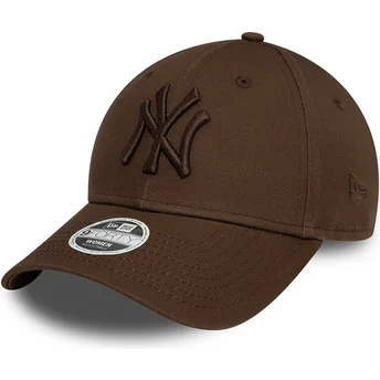 Sapkák ívelt barna állítható pánt 9FORTY League Essential New York Yankees MLB New Era
