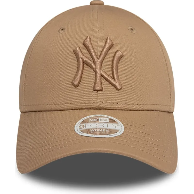 braune-verstellbare-curved-cap-mit-hellbraunem-logo-fur-damen-9forty-league-essential-der-new-york-yankees-mlb-von-new-era