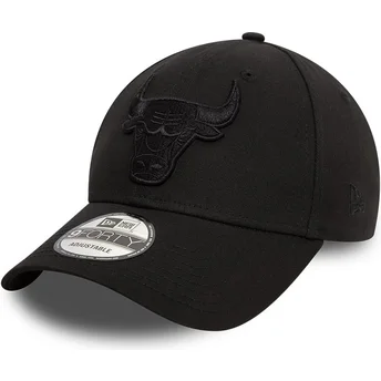 Cap ívelt черен регулируема лента 9FORTY Essential Chicago Bulls NBA New Era