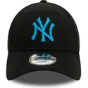 schwarze-verstellbare-curved-cap-mit-blauem-logo-9forty-league-essential-der-new-york-yankees-mlb-von-new-era