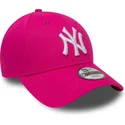 new-era-kinder-curved-brim-9forty-essential-new-york-yankees-mlb-adjustable-cap-pink