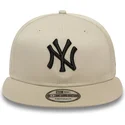 sapkak-lapos-bezs-snapback-9fifty-league-essential-new-york-yankees-mlb-new-era