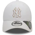 sapkak-ivelt-feher-allithato-9forty-repreve-outline-new-york-yankees-mlb-new-era