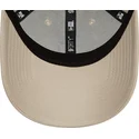 cap-ivelt-bezhov-reguliruema-lenta-9forty-seasonal-infill-new-york-yankees-mlb-new-era