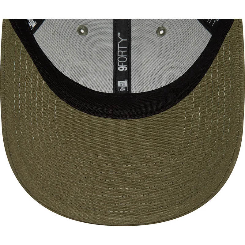 grune-verstellbare-curved-cap-9forty-repreve-football-taxi-von-new-era