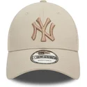 sapkak-ivelt-bezs-snapback-9forty-home-field-new-york-yankees-mlb-new-era
