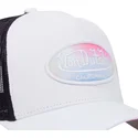 vit-och-svart-truckerkeps-pastel-whi-fran-von-dutch