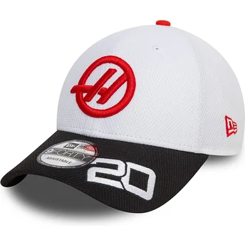 Weiße und schwarze gebogene Snapback-Kappe Kevin Magnussen 9FORTY von Haas F1 Team Formula 1 von New Era