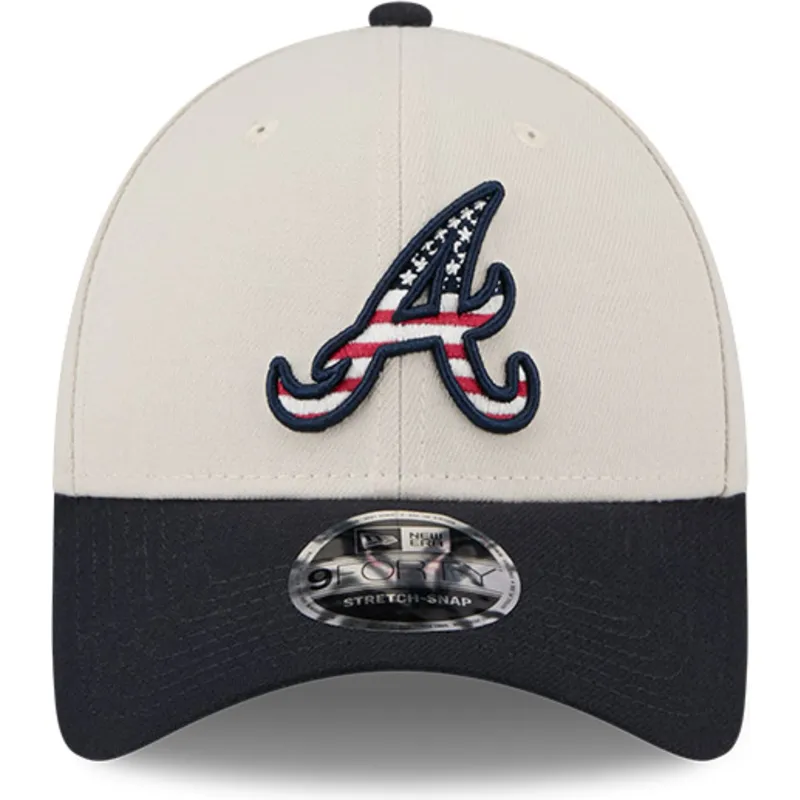 sapkak-ivelt-bezs-snapback-9forty-stretch-snap-4th-of-july-atlanta-braves-mlb-new-era sapkak-ivelt-bezs-snapback-9forty-stretch-snap-4th-of-july-atlanta-braves-mlb-new-era