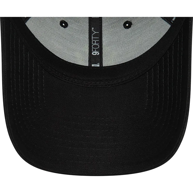 schwarze-verstellbare-curved-cap-mit-grunem-logo-9forty-league-essential-der-new-york-yankees-mlb-von-new-era