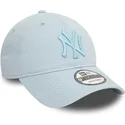 new-era-9twenty-league-essential-new-york-yankees-mlb-verstellbare-hellblaue-kappe-mit-gebogenem-schirm-und-blauem-logo