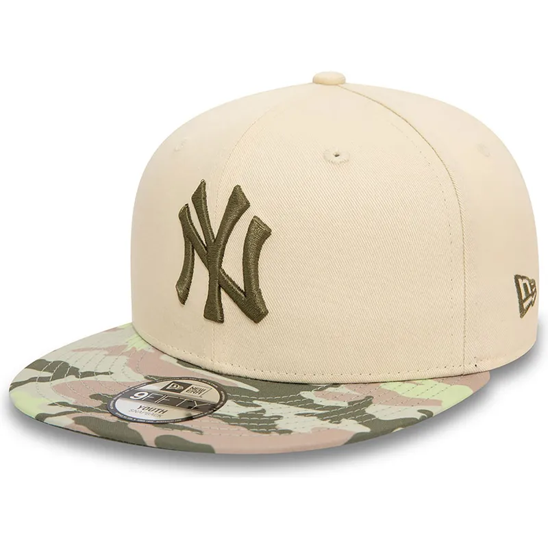 beige-platt-snapbackkeps-med-gront-logo-for-barn-9fifty-contrast-new-york-yankees-mlb-fran-new-era