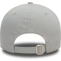verstellbare-graue-kappe-mit-gebogenem-schirm-und-grauem-logo-9forty-flame-der-new-york-yankees-mlb-von-new-era
