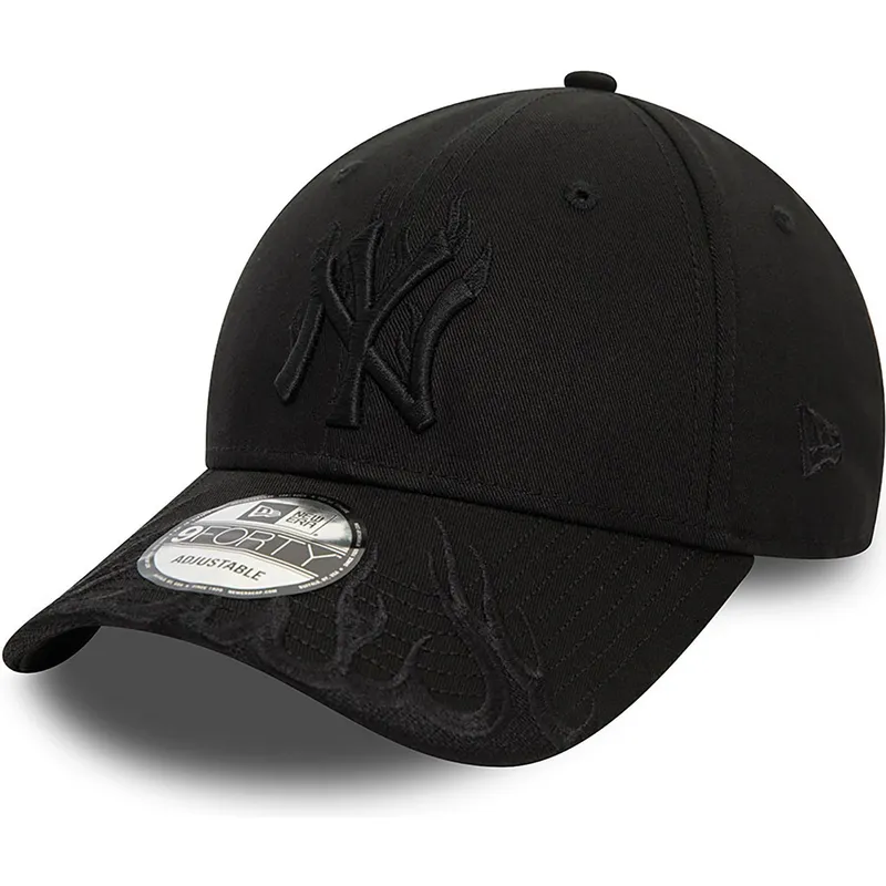 schwarze-verstellbare-curved-cap-mit-schwarzem-logo-9forty-flame-der-new-york-yankees-mlb-von-new-era