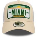 sapkak-ivelt-bezs-snapback-a-frame-license-plate-miami-ciudades-y-playas-new-era