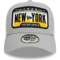 grau-a-frame-trucker-cap-license-plate-new-york-stadte-und-strande-von-new-era