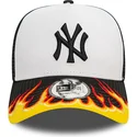 sapkak-ivelt-feher-snapback-a-frame-flame-new-york-yankees-mlb-new-era