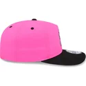 gebogene-rosa-und-schwarze-snapback-kappe-golfer-chrome-logo-von-new-york-yankees-mlb-von-new-era