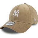 beige-verstellbare-9forty-cord-kappe-der-new-york-yankees-mlb-von-new-era