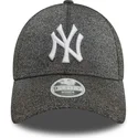 schwarze-gebogene-verstellbare-damenkappe-9forty-glitter-der-new-york-yankees-mlb-von-new-era