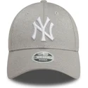new-era-new-york-yankees-mlb-9forty-glitter-verstellbare-graue-damenkappe-mit-gebogenem-schirm