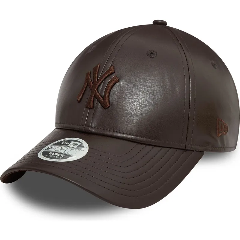 verstellbare-braune-damenkappe-mit-gebogenem-schirm-und-braunem-logo-9forty-midi-pu-der-new-york-yankees-mlb-von-new-era