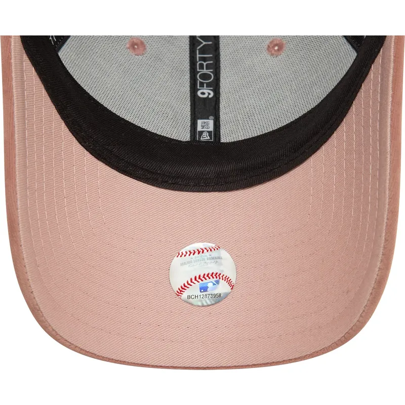 gebogene-rosa-verstellbare-damenkappe-9forty-velour-diamante-der-new-york-yankees-mlb-von-new-era