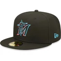schwarze-enganliegende-59fifty-ac-perf-flatcap-der-miami-marlins-mlb-von-new-era