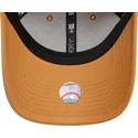 justerbar-ljusbrun-bojd-keps-med-brunt-los-angeles-dodgers-mlb-logo-9forty-league-essential-fran-new-era
