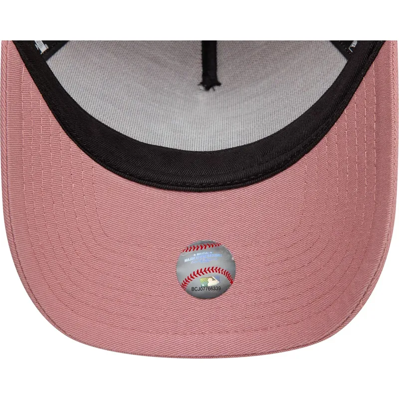 sapkak-ivelt-rozsaszin-snapback-9forty-a-frame-league-essential-new-york-yankees-mlb-new-era sapkak-ivelt-rozsaszin-snapback-9forty-a-frame-league-essential-new-york-yankees-mlb-new-era