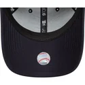 verstellbare-dunkelblaue-curved-cap-mit-goldenem-logo-9forty-metallic-los-angeles-dodgers-mlb-von-new-era